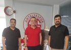 Dişi Akrepler Gümbür Gümbür Geliyor